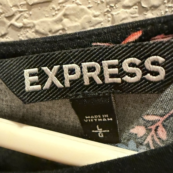 Express Floral Short Sleeve Dress Pink Flowers Back Zip Size Large - Picture 3 of 3